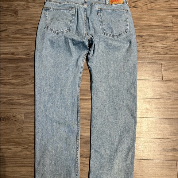 Men’s Levi’s 505 Jeans light wash 38x32 - Picture 2 of 3